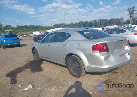 2011 Dodge Avenger Mainstreet z USA, uszkodzony, nr VIN 1B3BD1FB8BN577068